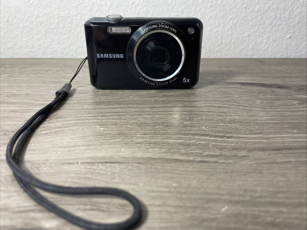 Samsung ES65 10.2MP Black Digital Camera Untested As Is No Charger Y2K Digicam
